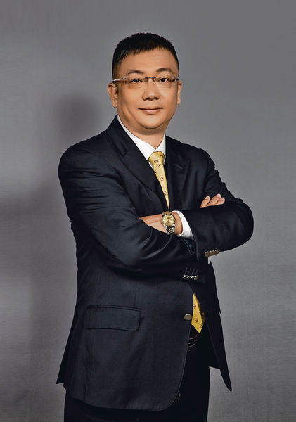 任亚太区总裁及leeco香港ceo,佢将会直接向乐视董事长及ceo贾跃亭汇报