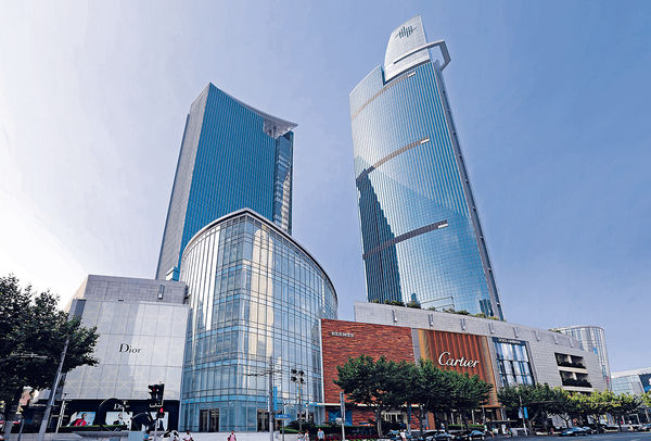 上海恒隆广场plaza 66最近为庆祝完成资产优化,举行了一场世界级华丽