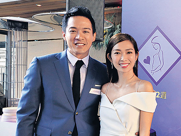 陈智燊,宋熙年即场了解孕育健康bb的营养贴士.