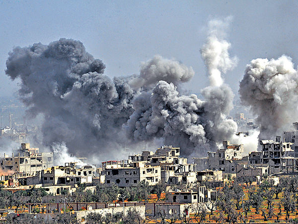 叙利亚政府军被指控为全面收复东古塔地区,用化学武器发动袭击,造成最