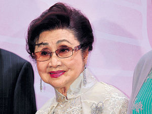 除了爱徒陈宝珠,梅雪诗到贺,圈中多位好友包括张学友,薛家燕及吴君如